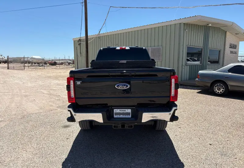 2026 Ford F350 Super Duty photo 6