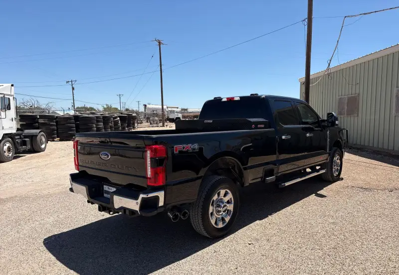 2026 Ford F350 Super Duty photo 5