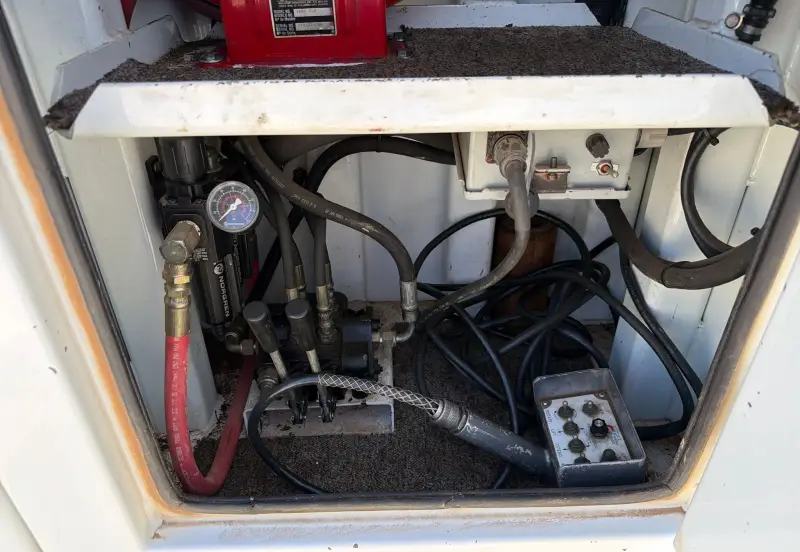 2003 Kenworth T300 photo 38