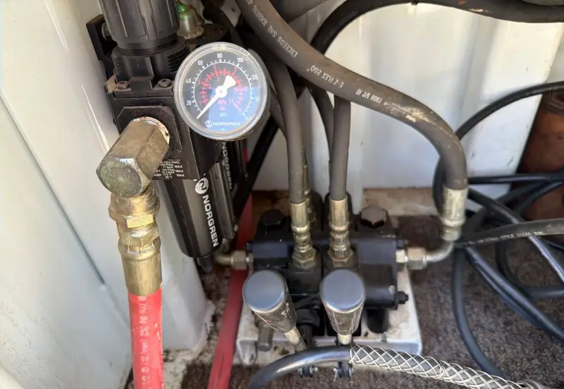 2003 Kenworth T300 photo 41