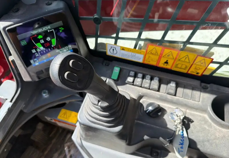 2024 Takeuchi TL10V2 photo 37