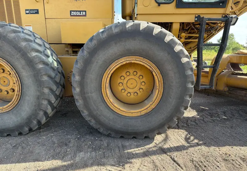 2001 Caterpillar 14H photo 51