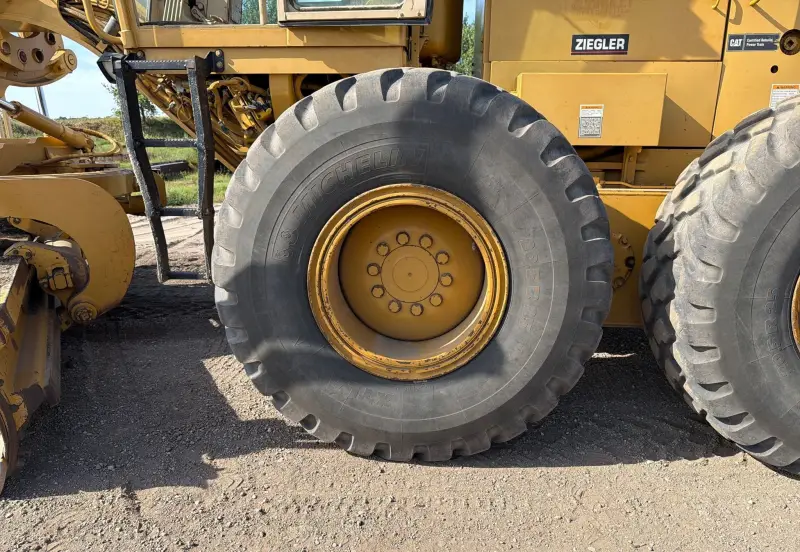 2001 Caterpillar 14H photo 57