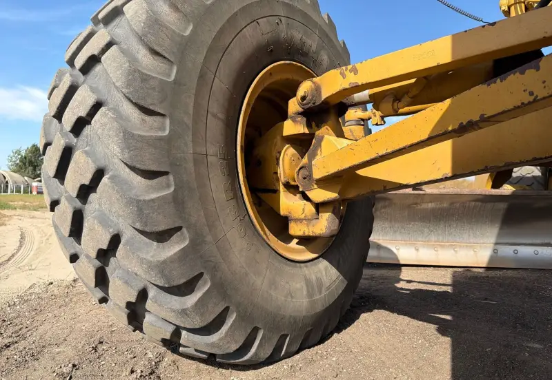 2001 Caterpillar 14H photo 45