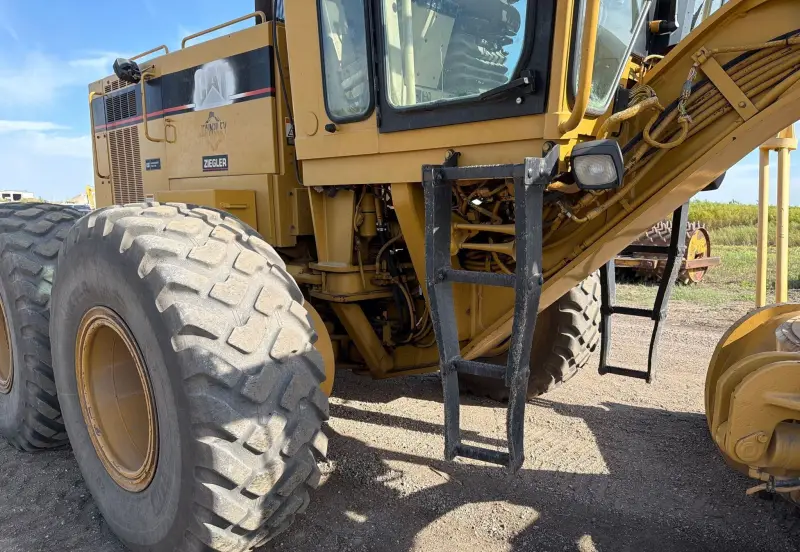 2001 Caterpillar 14H photo 20