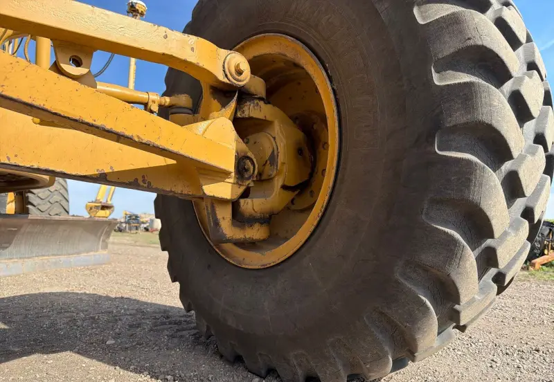 2001 Caterpillar 14H photo 44