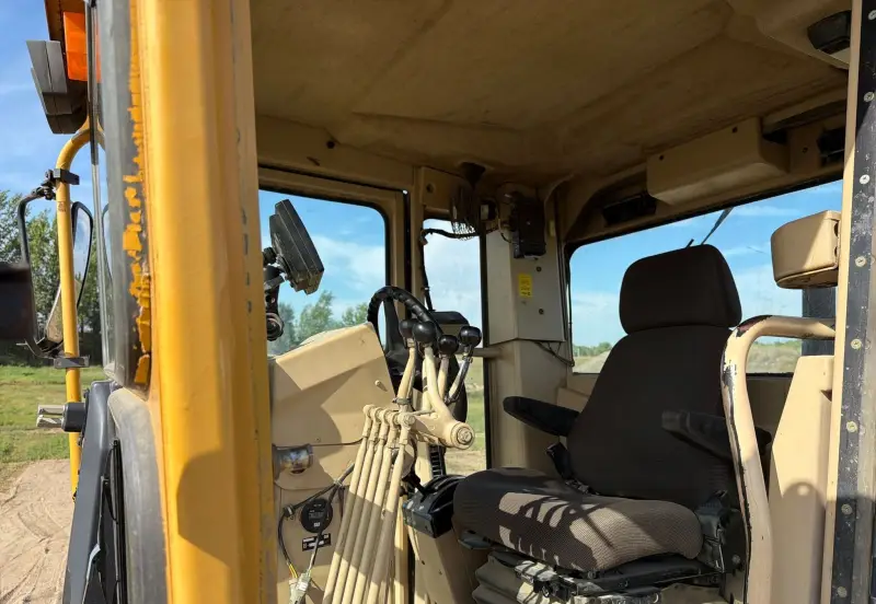 2001 Caterpillar 14H photo 25