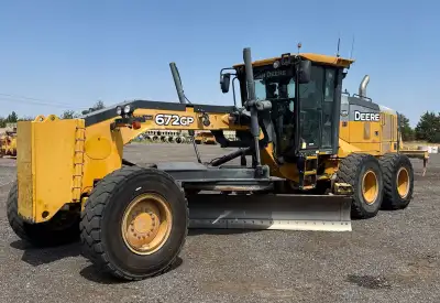 2014 John Deere 672GP