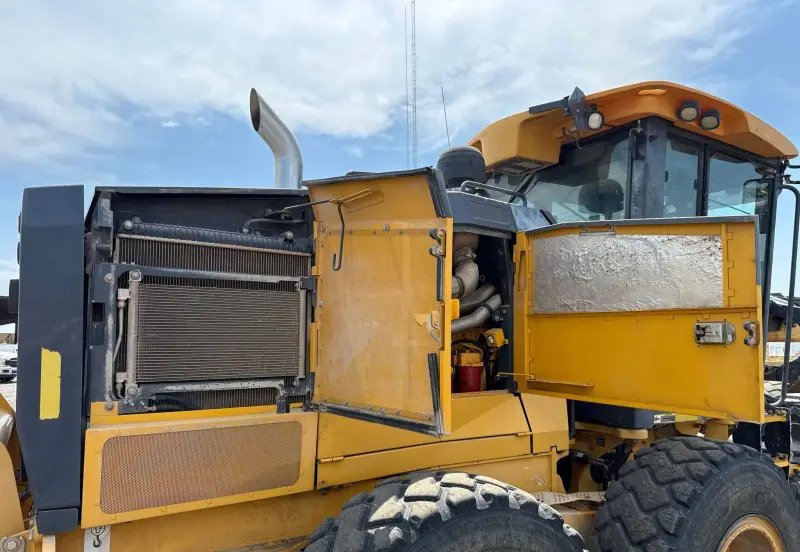 2014 John Deere 672GP photo 76