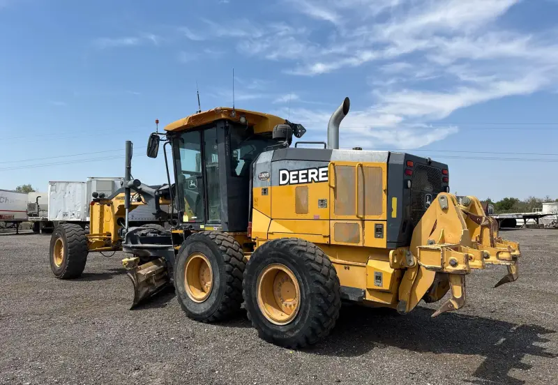 2014 John Deere 672GP photo 7