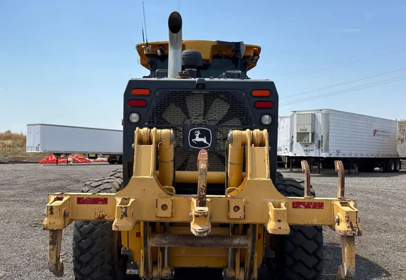 2014 John Deere 672GP photo 6