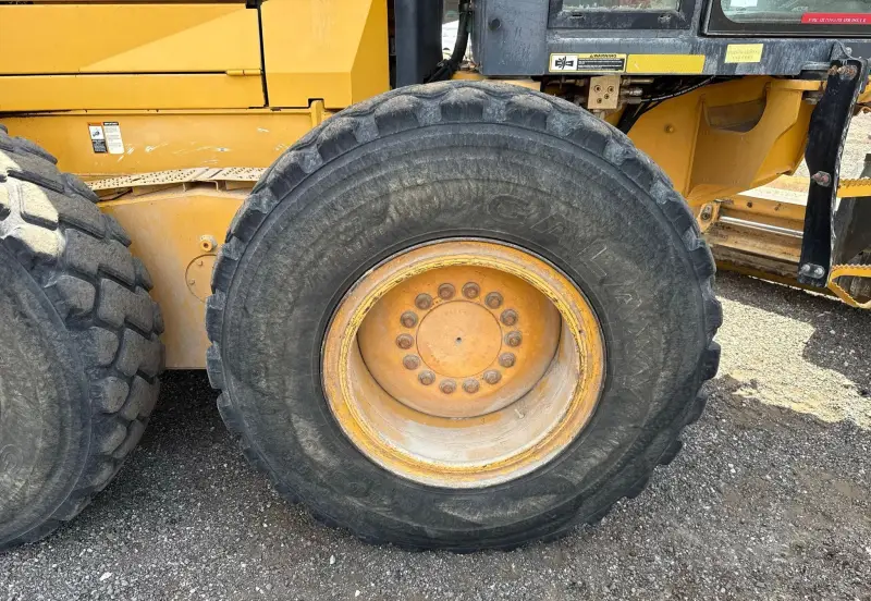 2014 John Deere 672GP photo 99