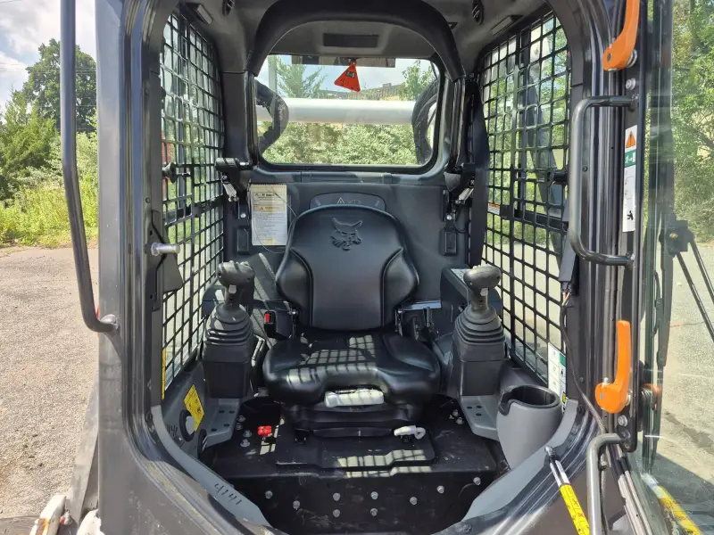 2024 Bobcat S650 photo 16