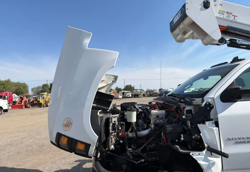 2022 Chevrolet Silverado 5500HD photo 86