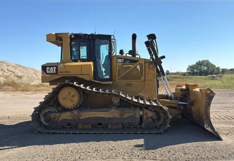 2017 Caterpillar D6T photo 4
