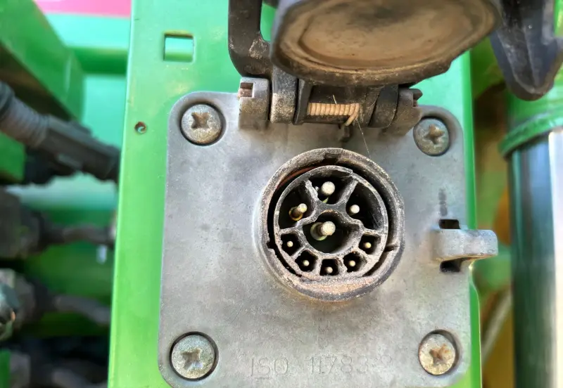 2012 John Deere 8310R photo 17