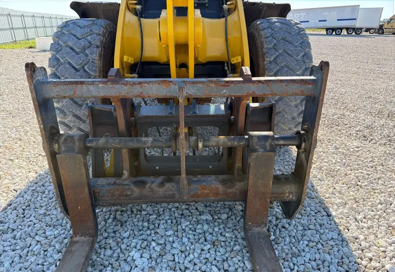 2023 Komatsu WA320-8 photo 19