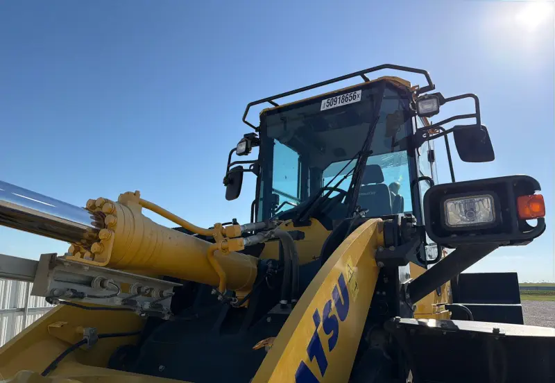 2023 Komatsu WA320-8 photo 15