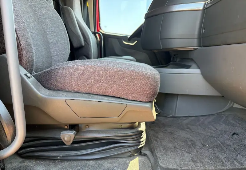 2022 Volvo VNL photo 67