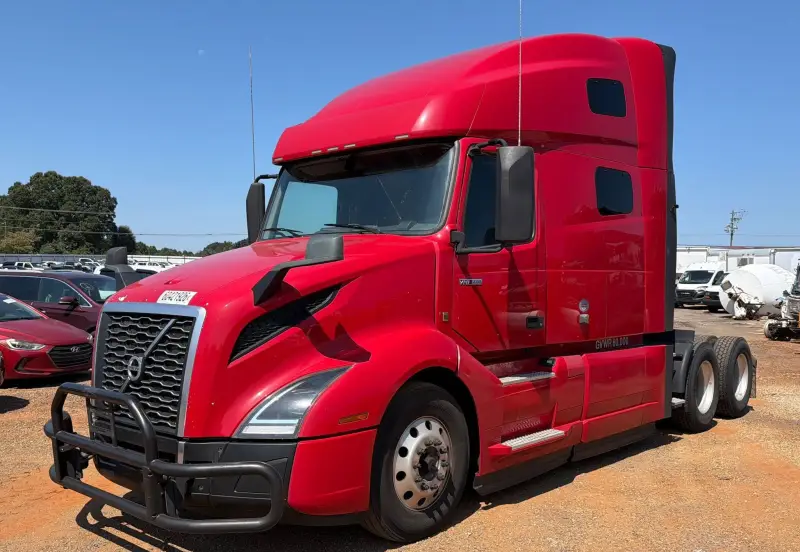 2022 Volvo VNL photo 1