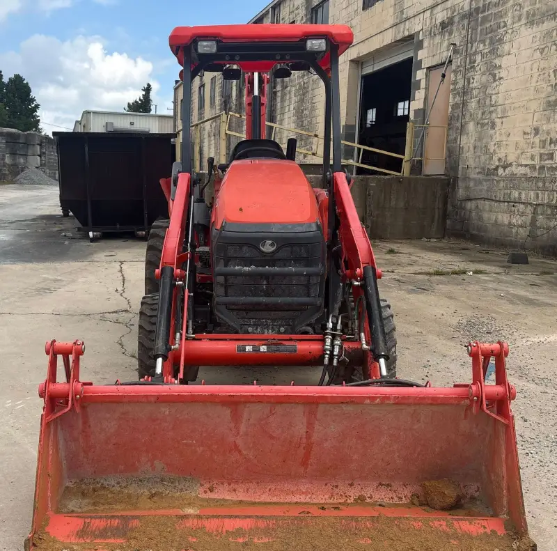2021 Kubota L47 photo 2
