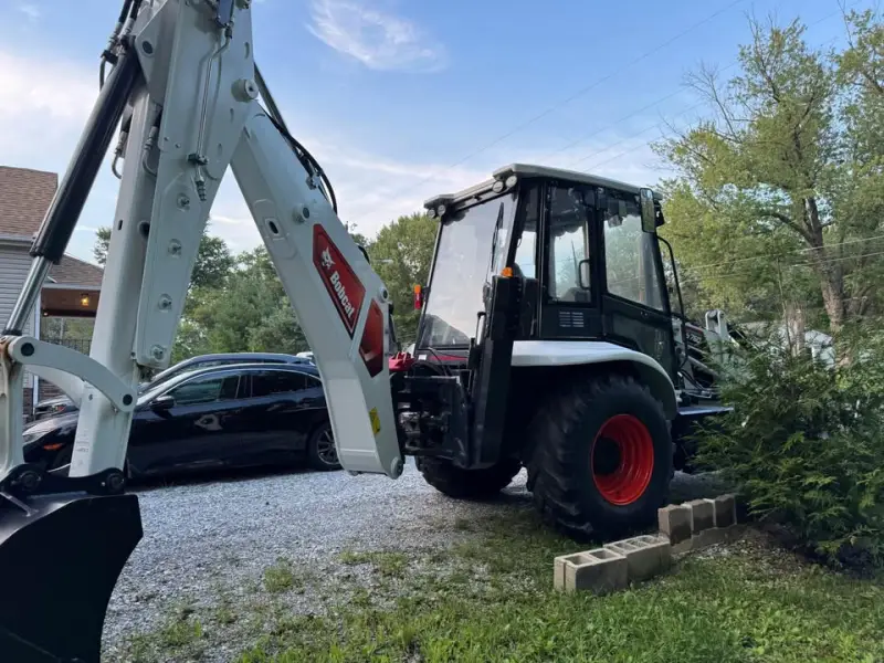 2025 BOBCAT B760 4X4 Backhoe Loader photo 3